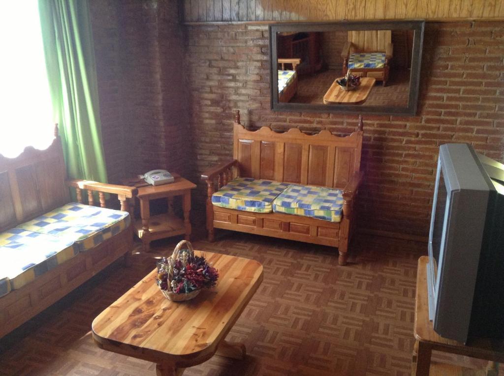 Hotel Villa Alpina El Chalet Pachuca Bagian luar foto