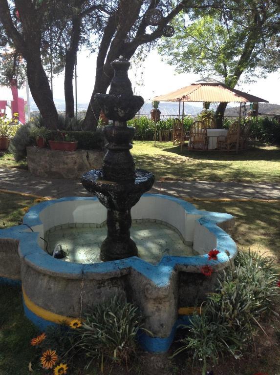 Hotel Villa Alpina El Chalet Pachuca Bagian luar foto